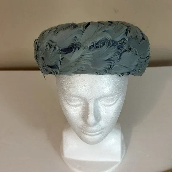 Vintage  Light Blue Feather Pillbox Hat Union Label Made in USA - Picture 2 of 12